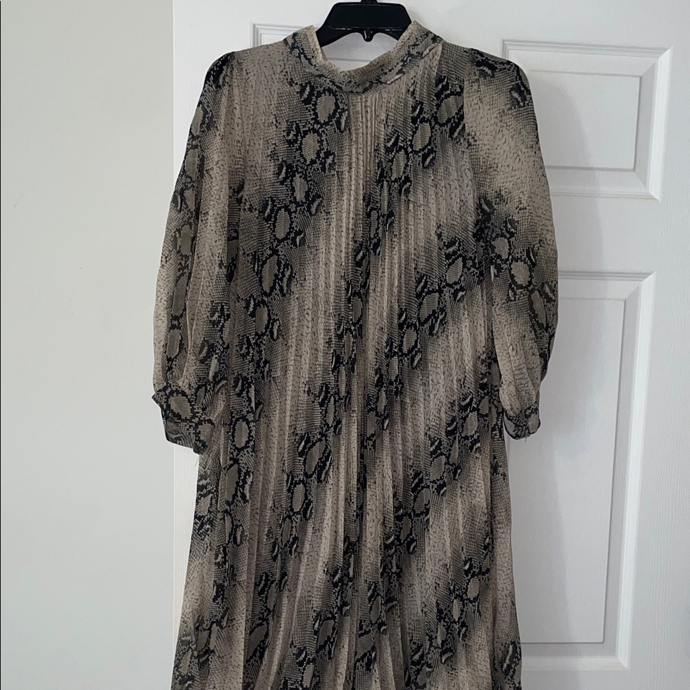 OAK + FORT Long Sleeve Dress - Black and Cream Snake Pattern